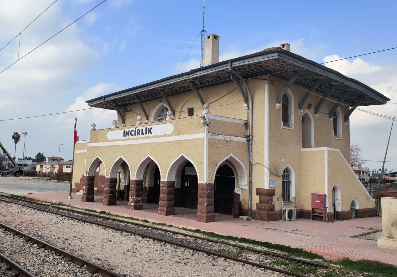 İncirlik Tren İstasyonu - Adana