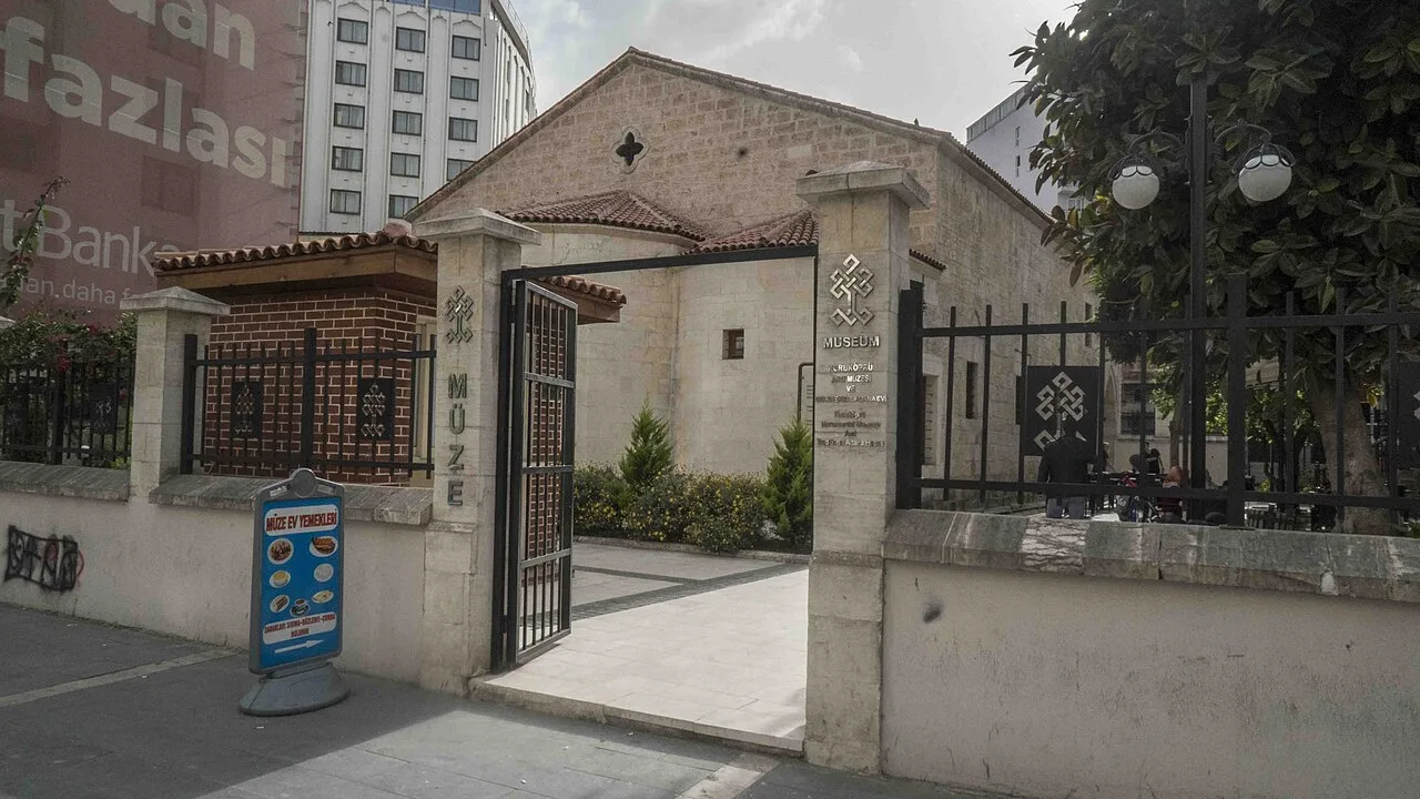 Kuruköprü Anıt Müzesi ve Geleneksel Adana Evi - Adana