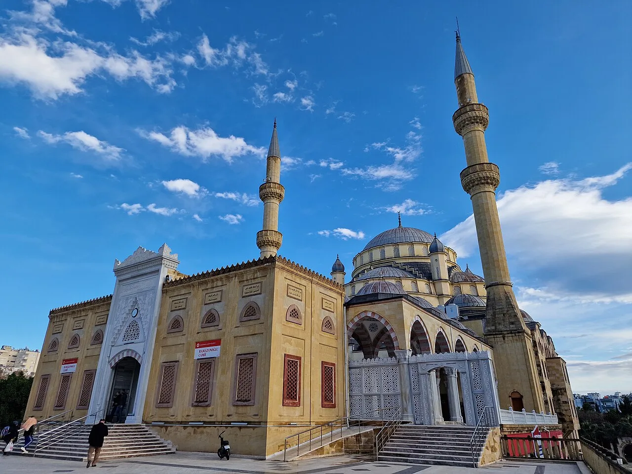 Ramazanoğlu Camii - Adana