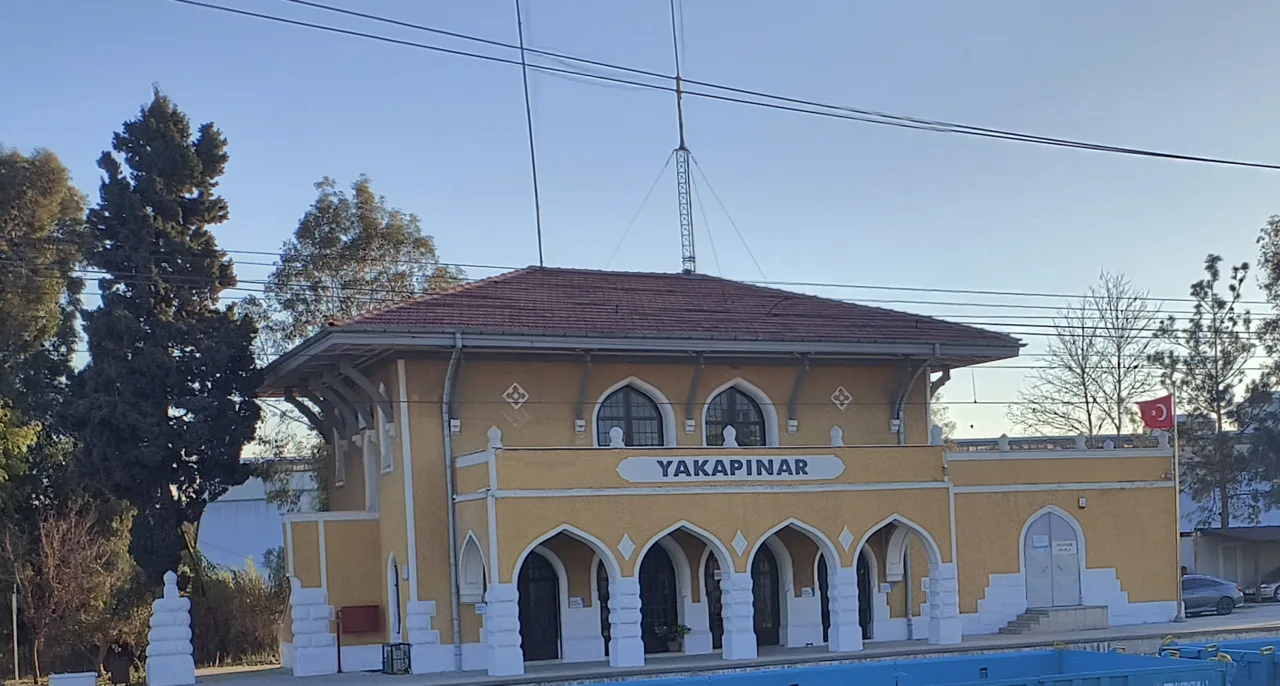 Yakapınar Tren İstasyonu - Adana