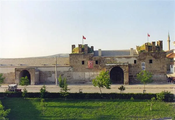 Döğer Kervansarayı - Afyonkarahisar