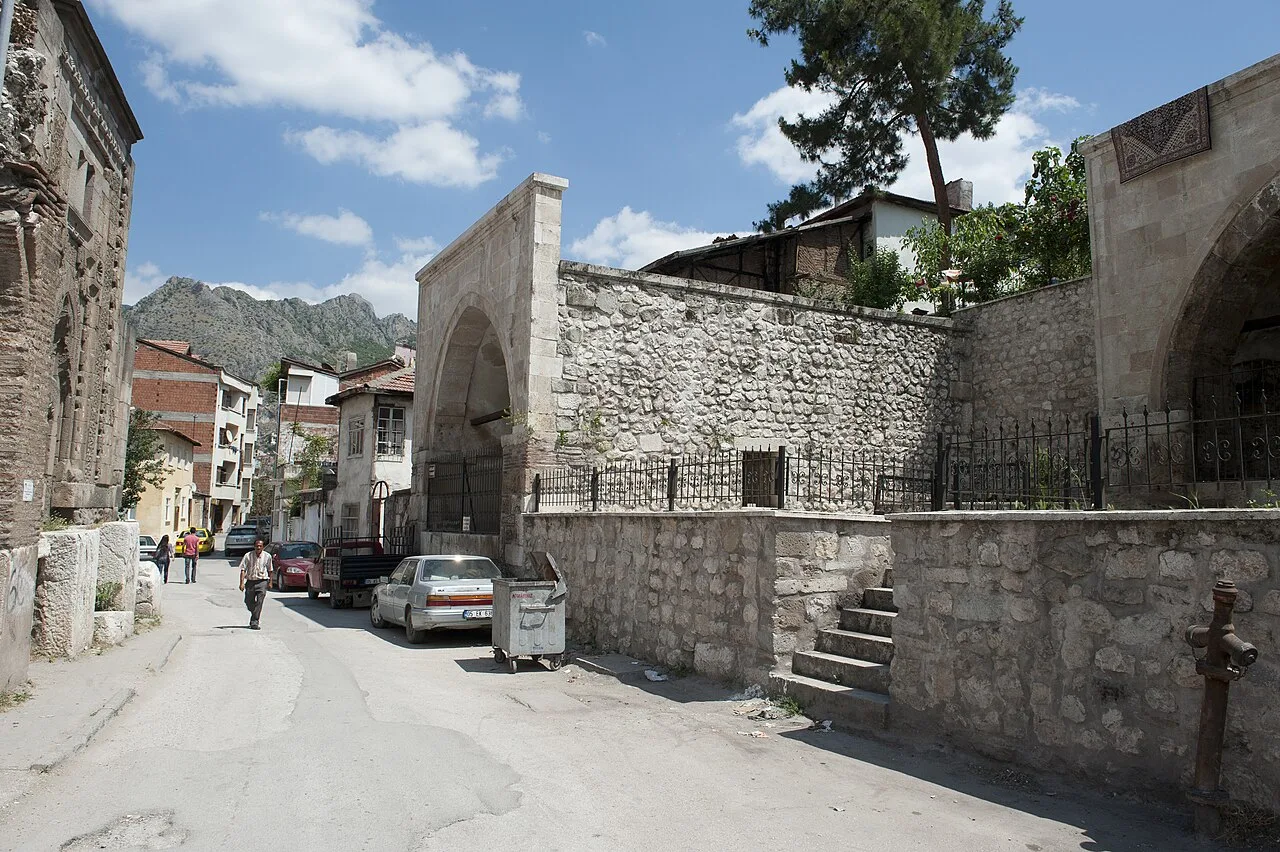 Kadılar Türbesi Çeşmesi - Amasya