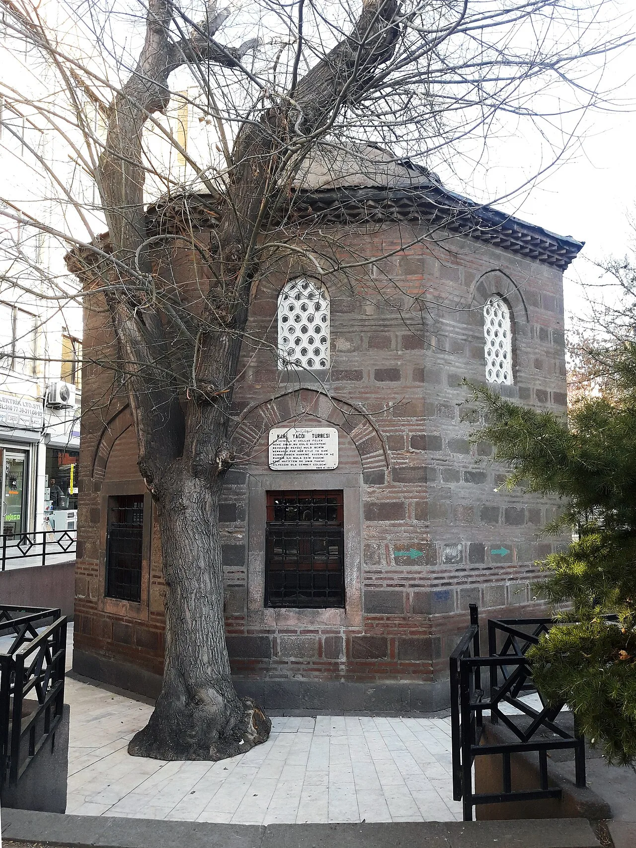 Karyağdı Hatun Türbesi - Ankara