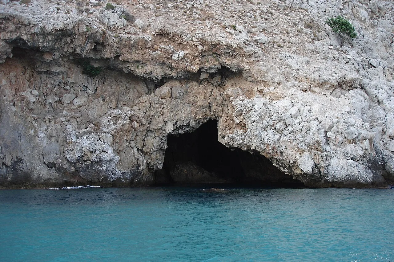 Korsanlar Mağarası - Antalya