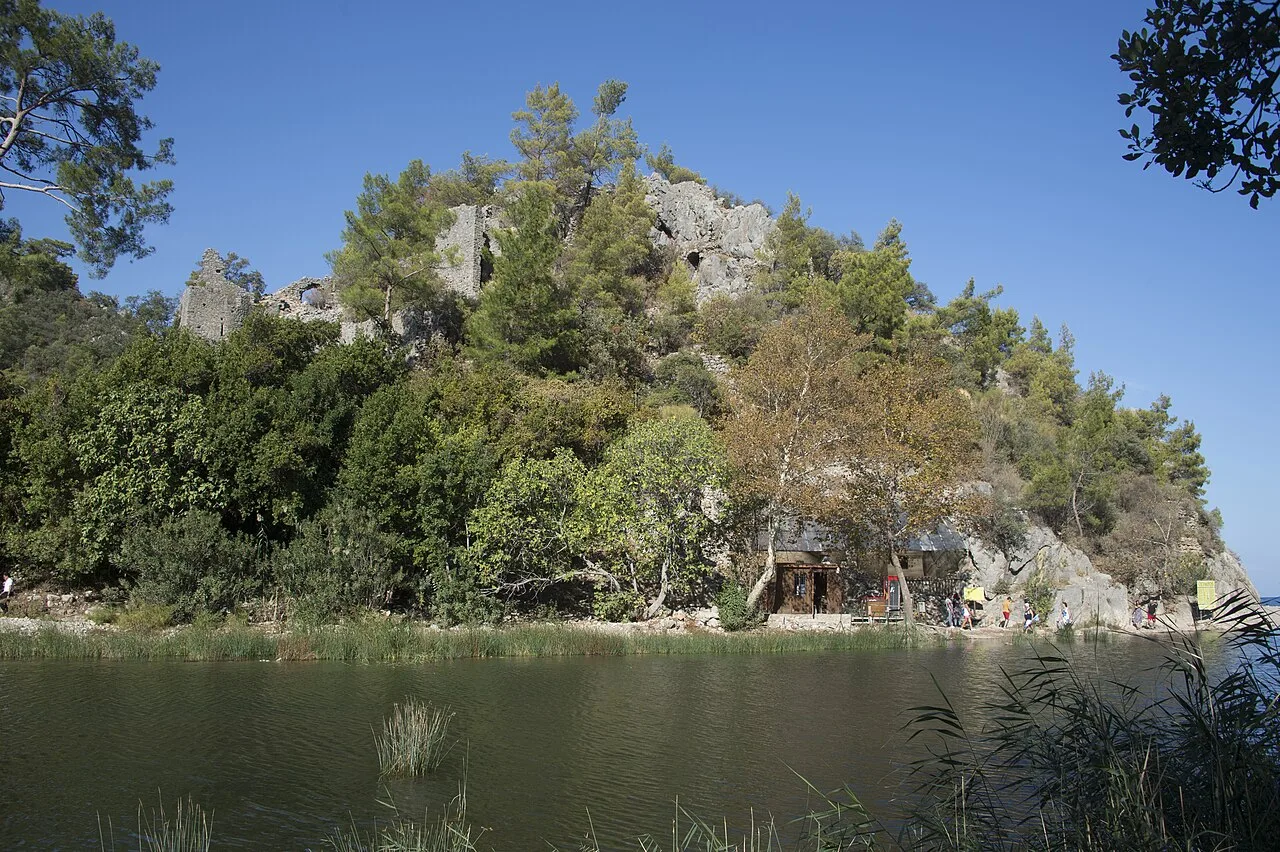 Olympos Ceneviz Kalesi - Antalya