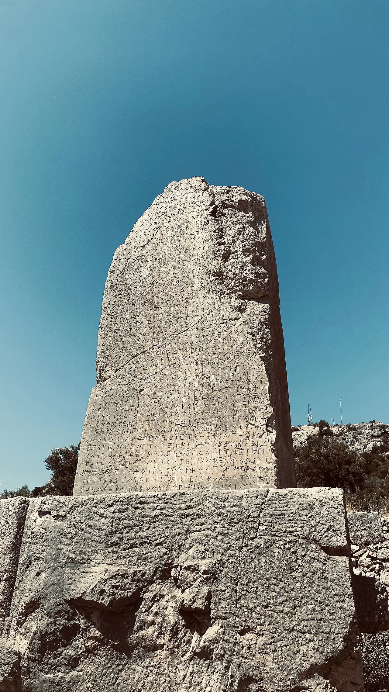 Xanthos Yazıtlı Dikme - Antalya