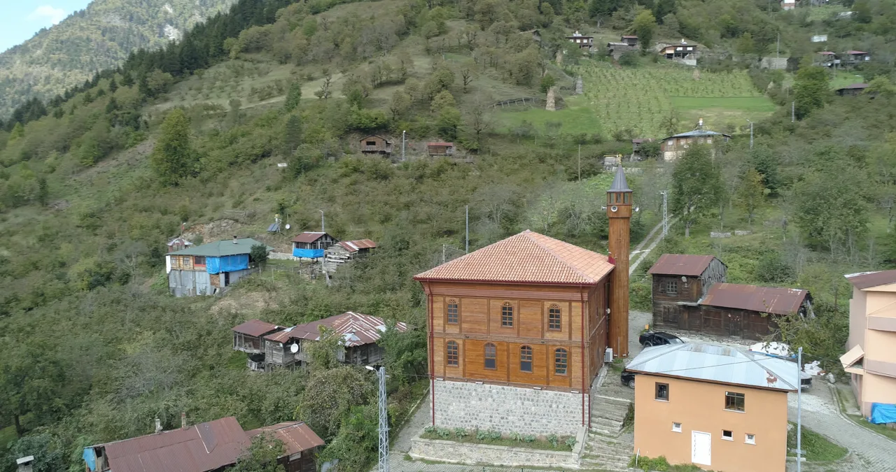 Camili Köyü Camii - Artvin