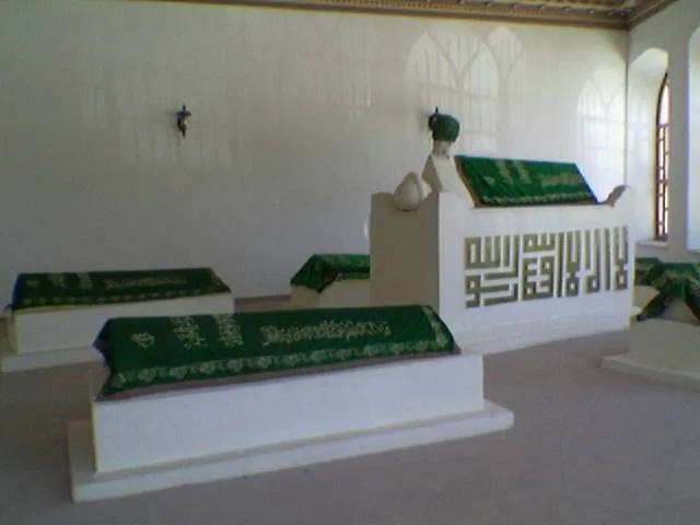 Karesi Türbesi - Balıkesir
