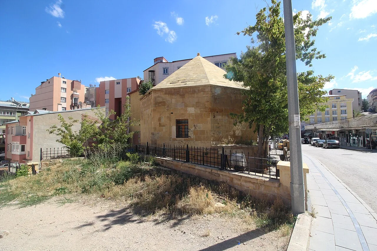 Ahi Emir Ahmet Zencani Türbesi, Bayburt - Bayburt