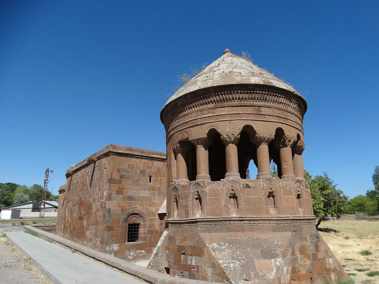 Emir Bayandur Camii ve Türbesi - Bitlis