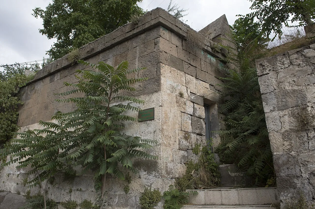 Hacı Yusuf-i Saruhanî Bitlisî Türbesi - Bitlis