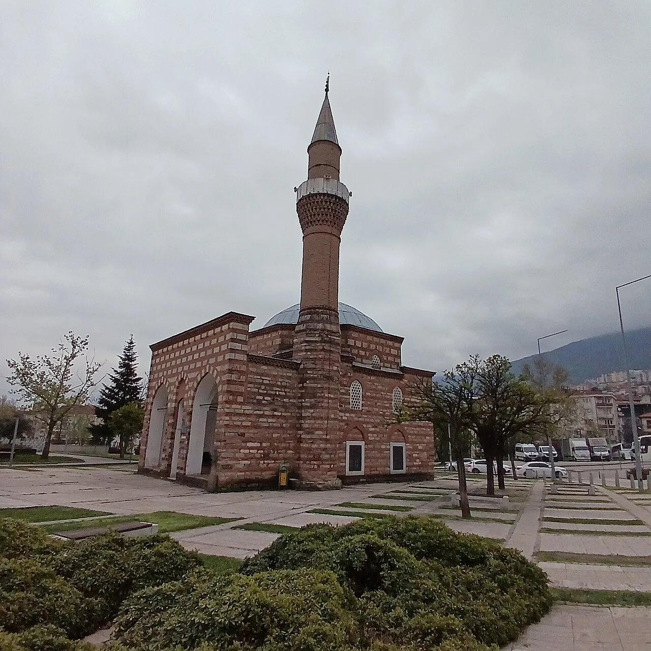 Hatice İsfendiyar Camii - Bursa