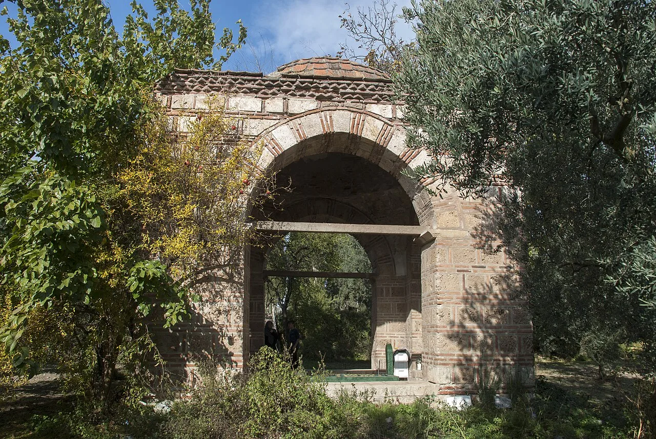 Sarı Saltuk Türbesi - Bursa