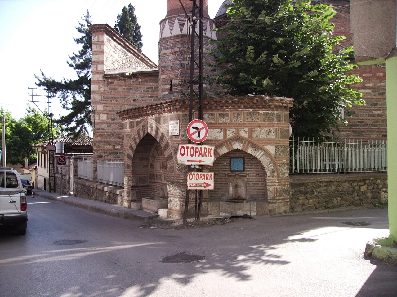 Selçuk Hatun Camii Çeşmesi - Bursa
