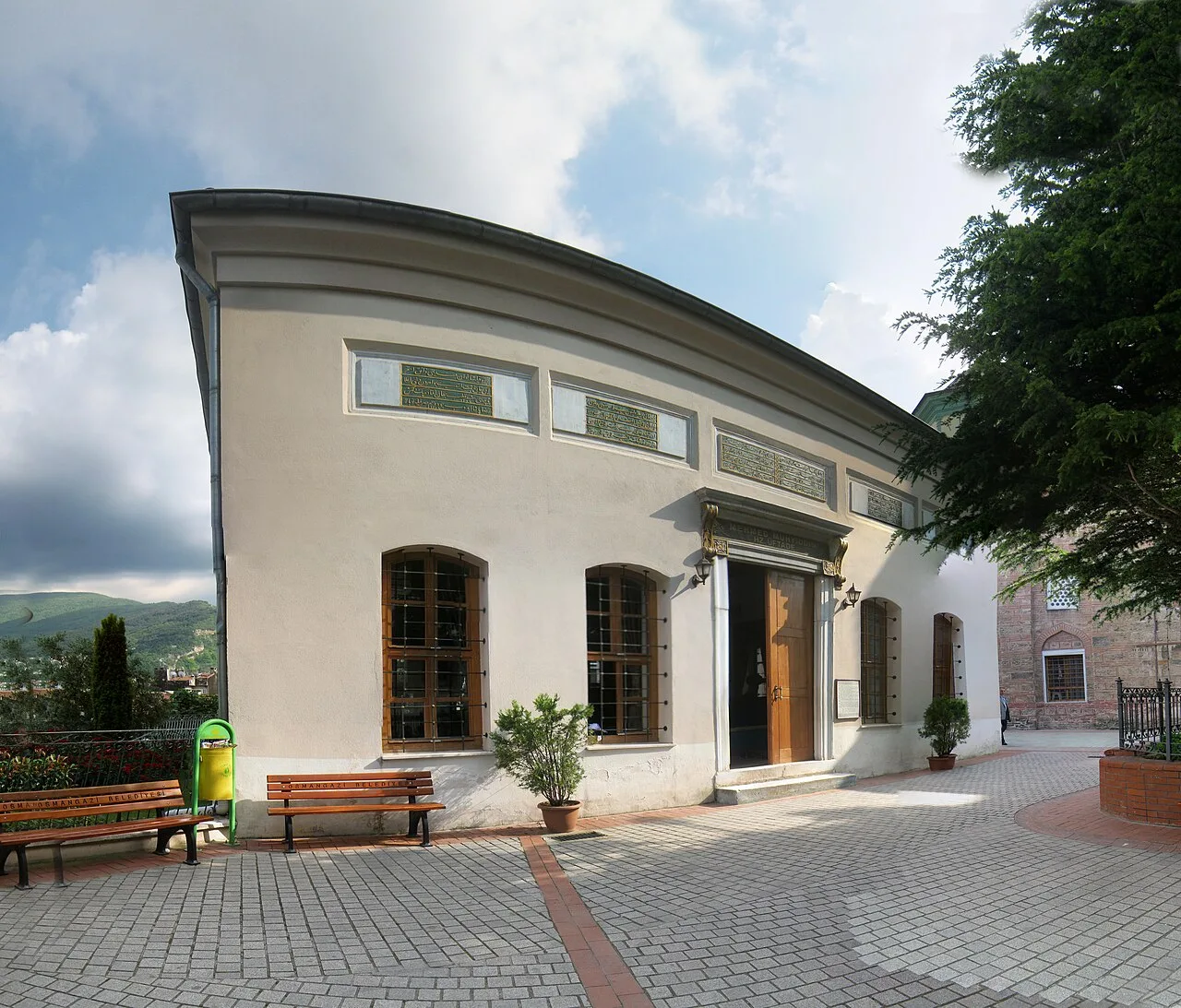 Üftade Türbesi - Bursa
