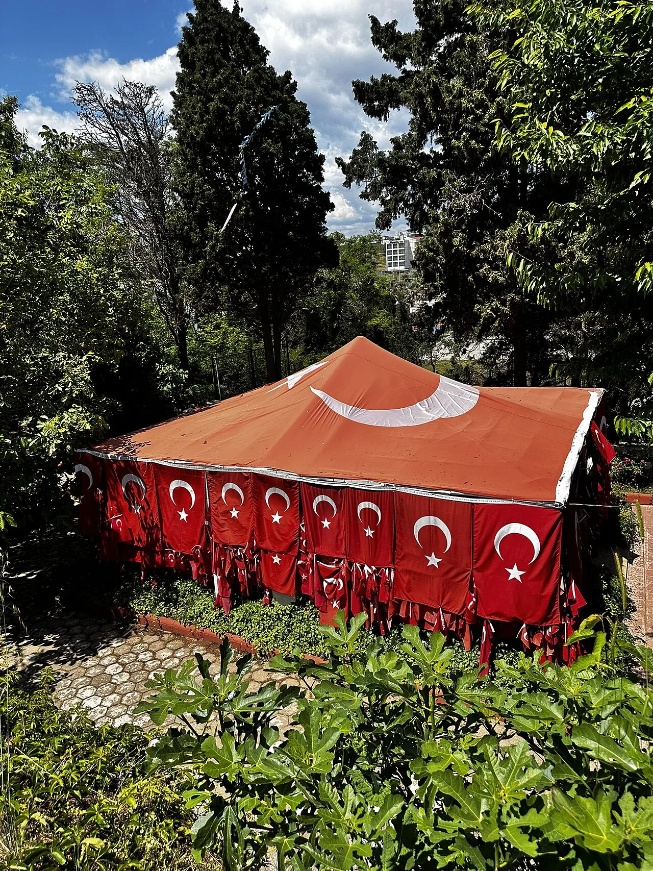 Bayraklı Baba Türbesi - Çanakkale