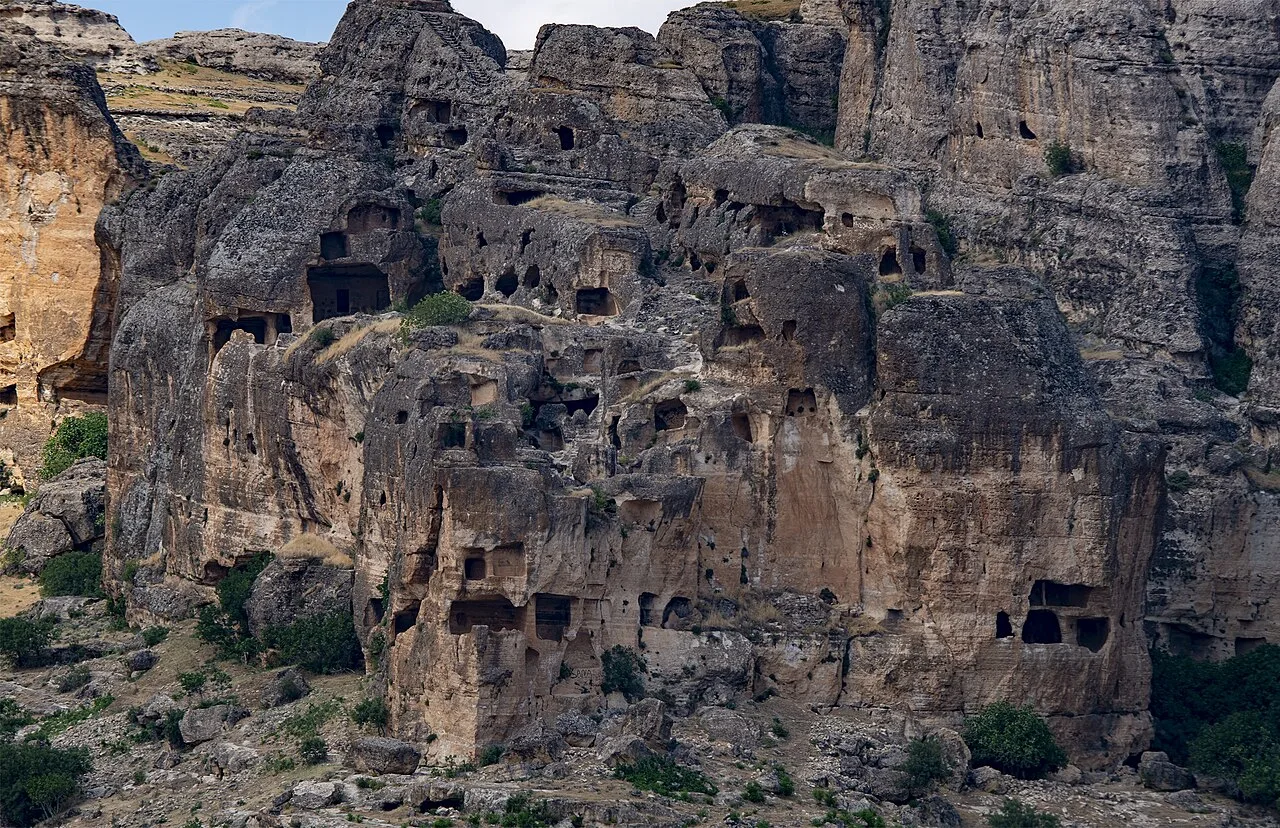 Hassuni Mağaraları - Diyarbakır