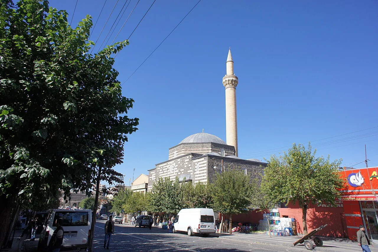 Melek Ahmed Paşa Camii - Diyarbakır