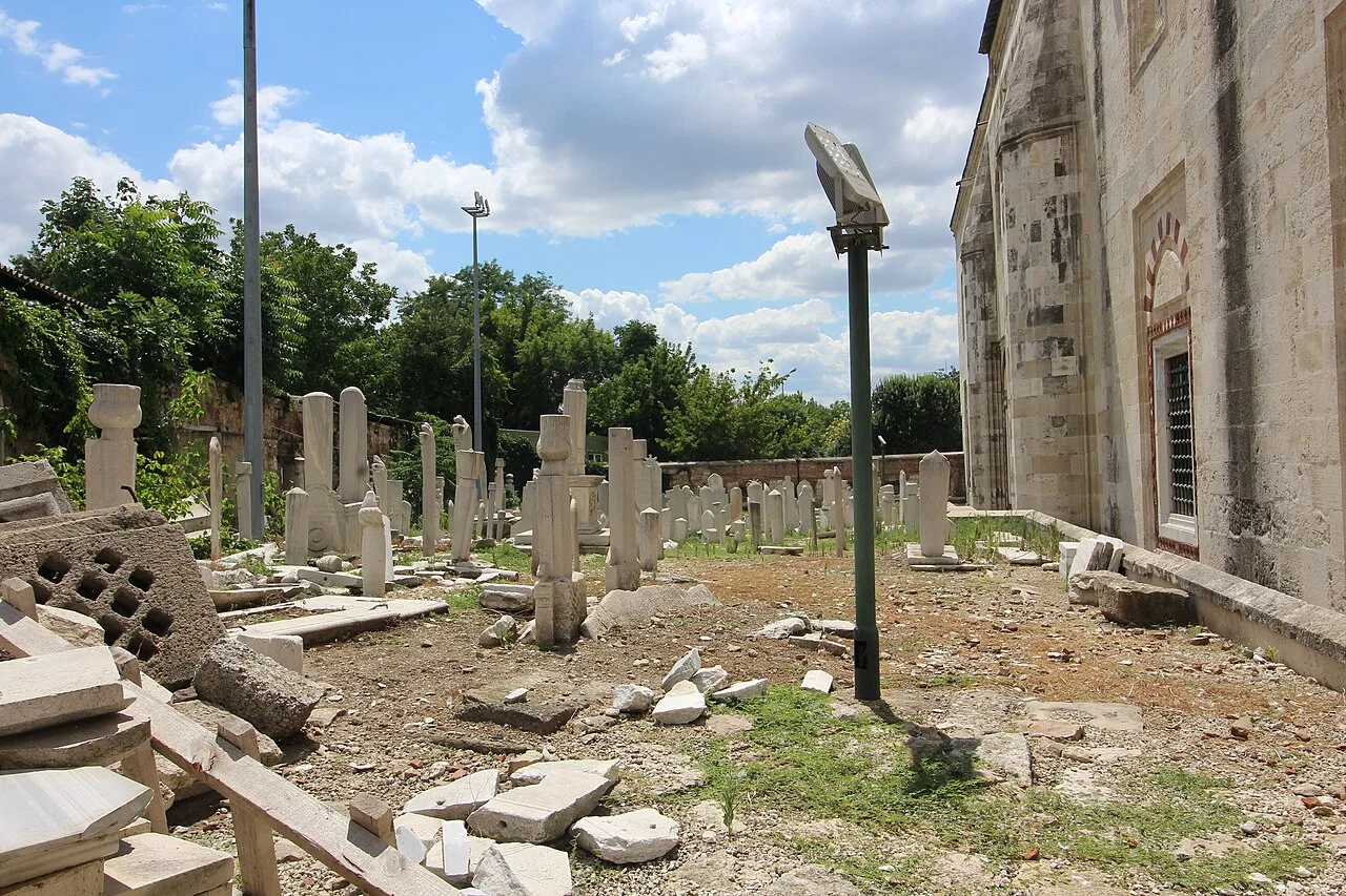 Üç Şerefeli Cami Haziresi - Edirne