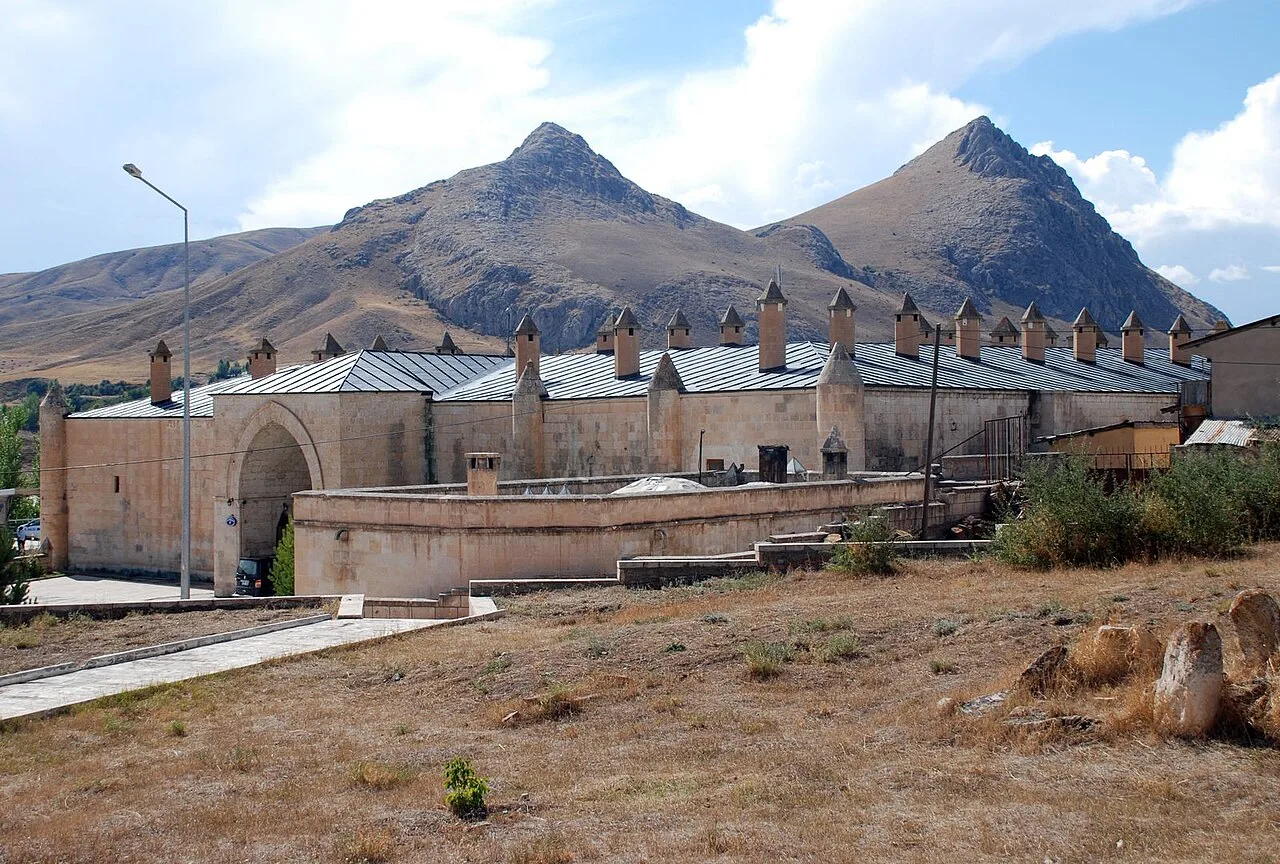 Mama Hatun Kervansarayı, Tercan - Erzincan