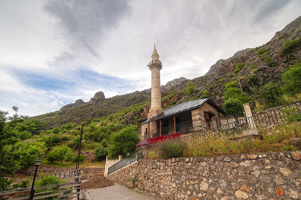 Taşdibi Camii - Erzincan