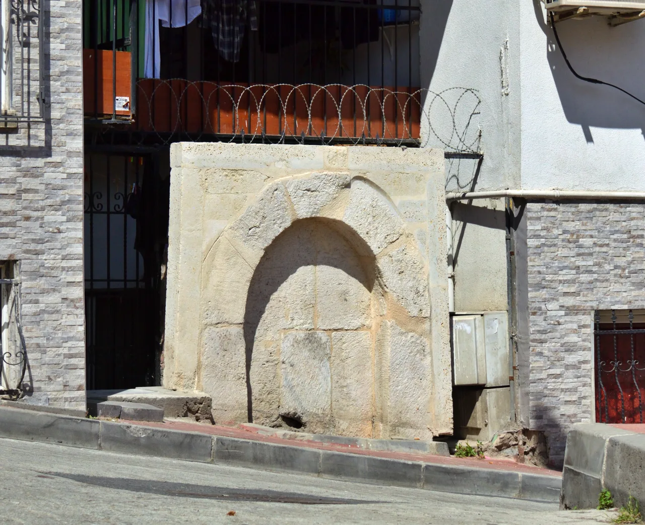 Sokak Çeşmesi - Eskişehir
