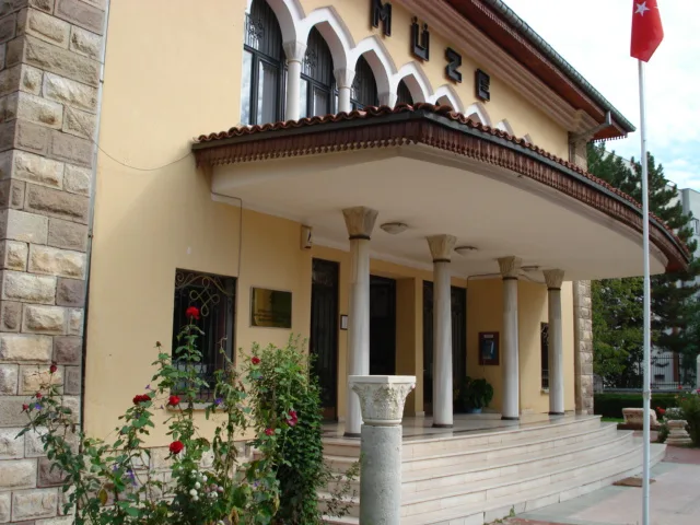 Yalvaç Müzesi - Isparta