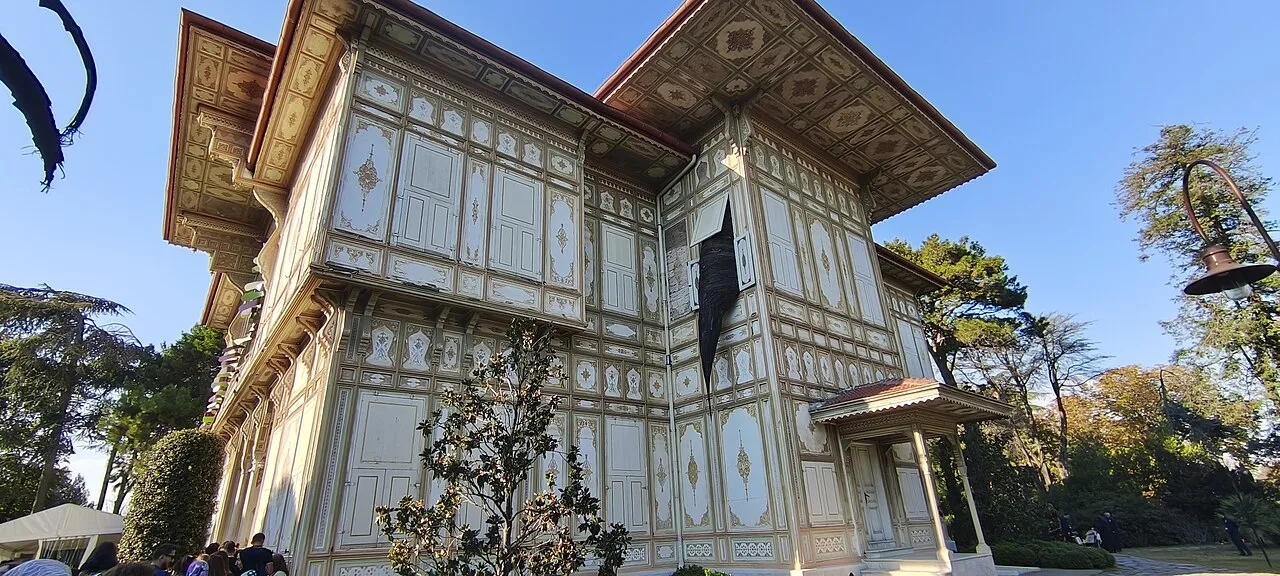 Abdülmecid Efendi Mansion Garden Fountain - İstanbul
