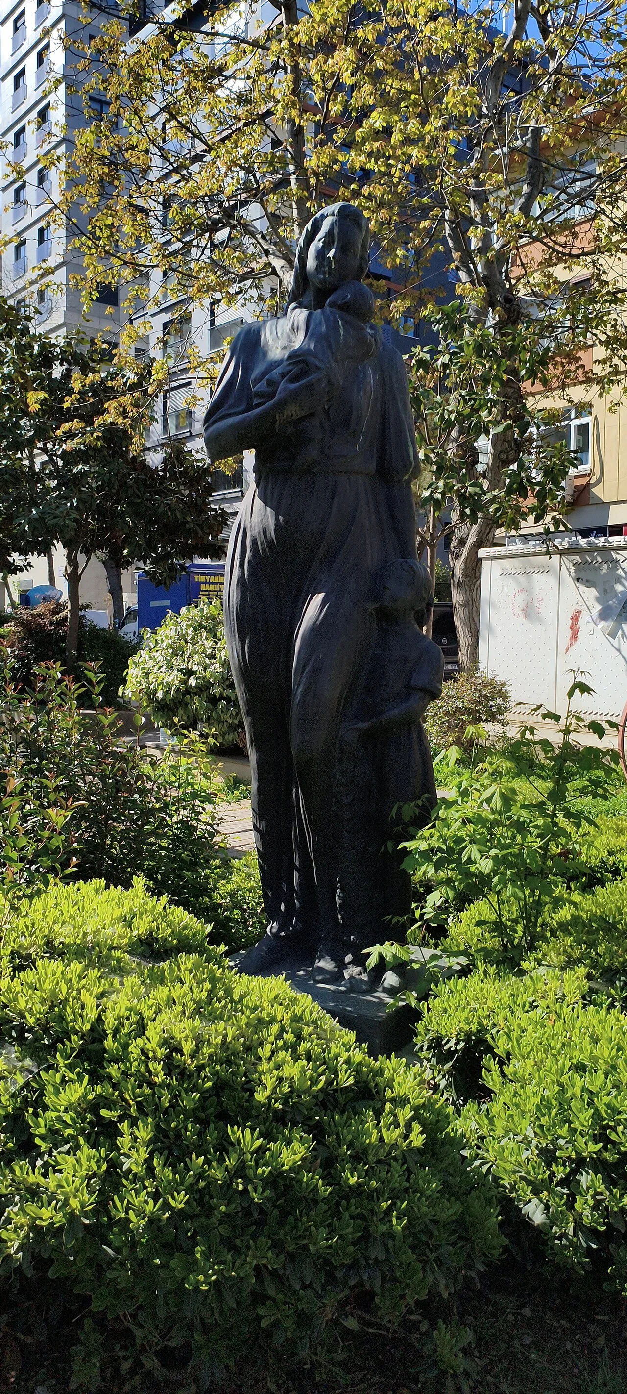 Anneler Günü Anıtı - İstanbul