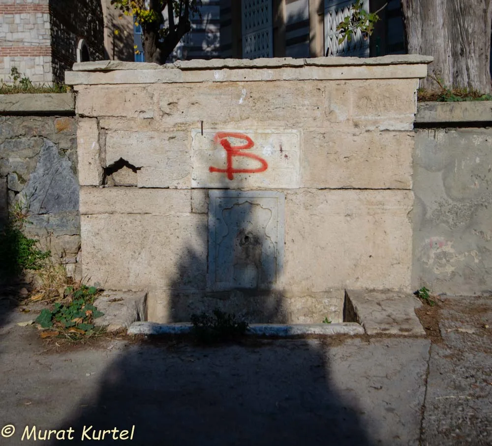 Atik Valide Sultan Çeşmesi - İstanbul