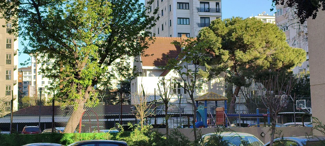 Atlı Muazzez Hanım Villa - İstanbul