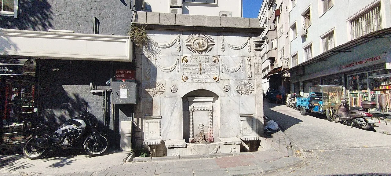 Canfeda Women's Fountain - İstanbul