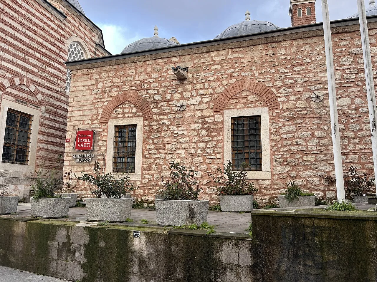 Cedid Ali Paşa Medresesi - İstanbul