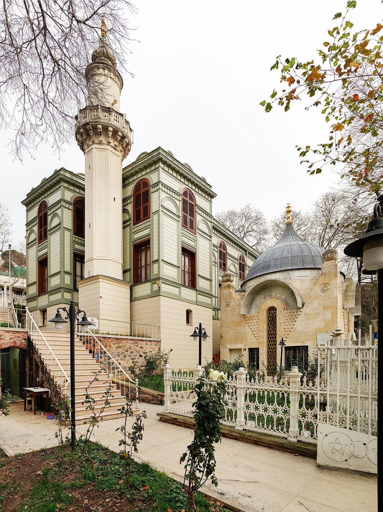 Ertuğrul Tekke Camii - İstanbul