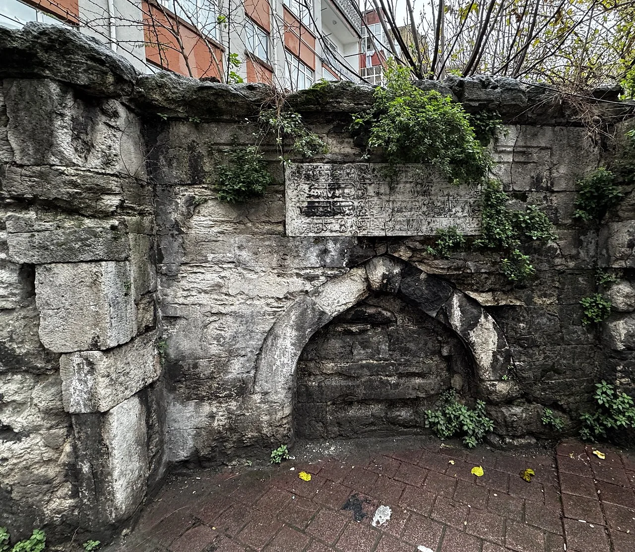 Gürcü Mehmet Paşa Çeşmesi, Akşemsettin - İstanbul