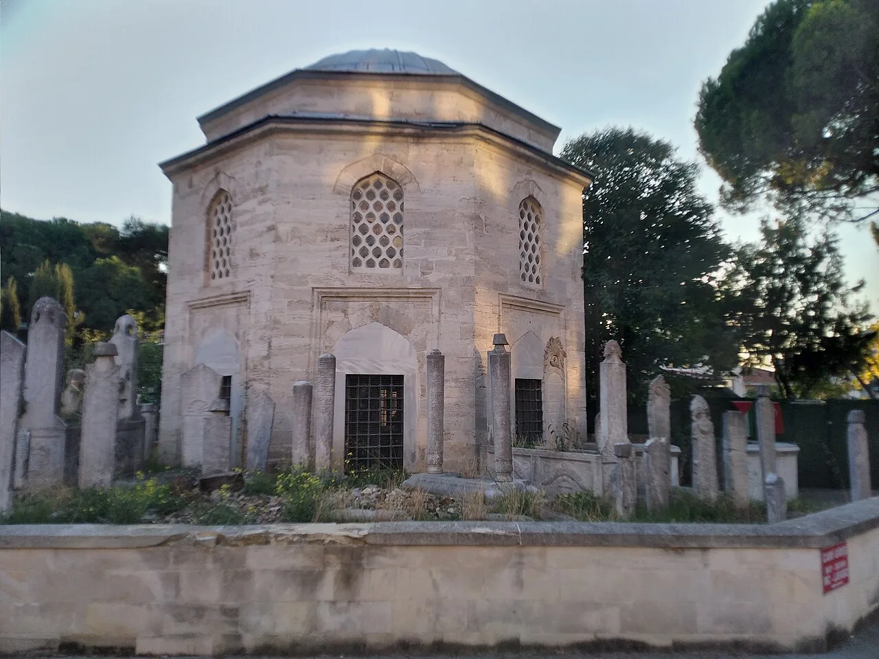 Hacı Ahmed Paşa Türbesi - İstanbul