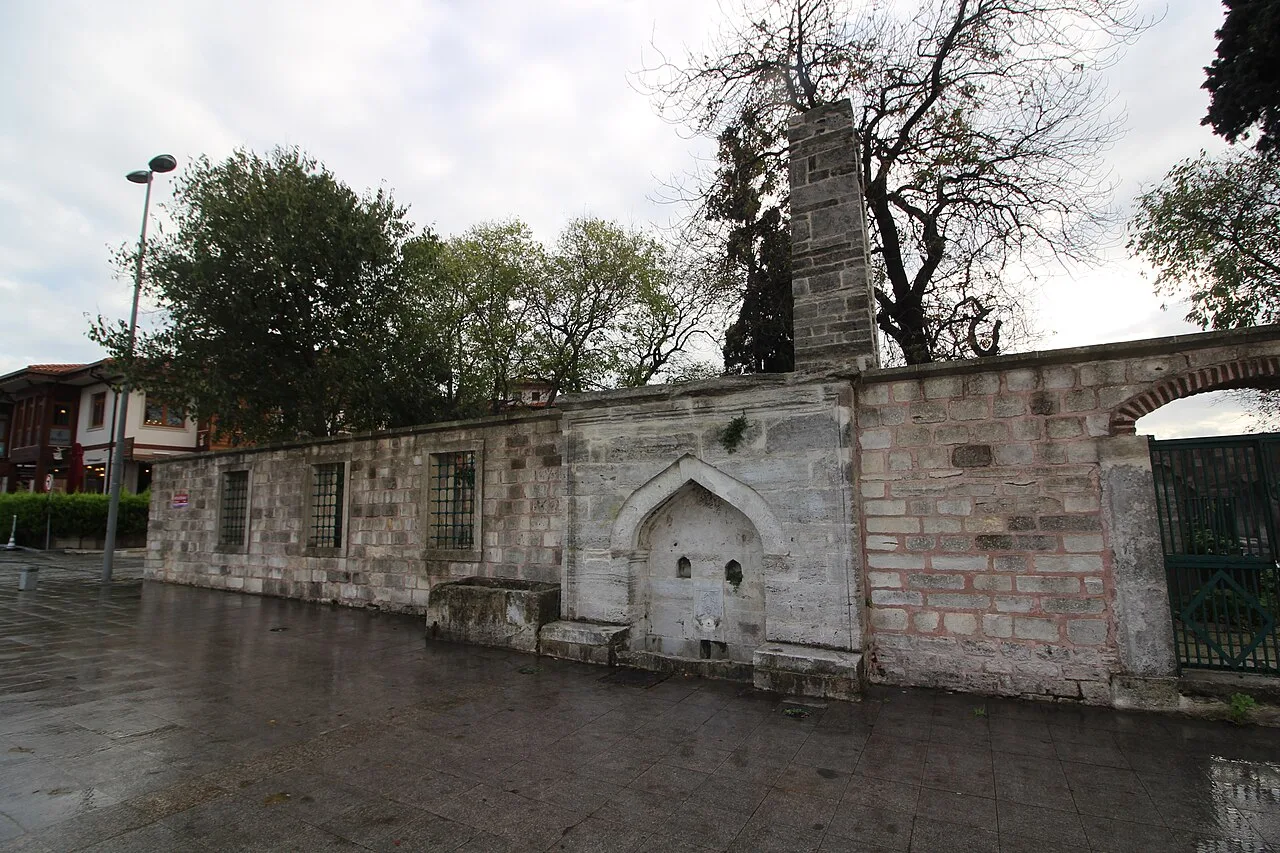 Hamusan Cemetery Fountain - İstanbul