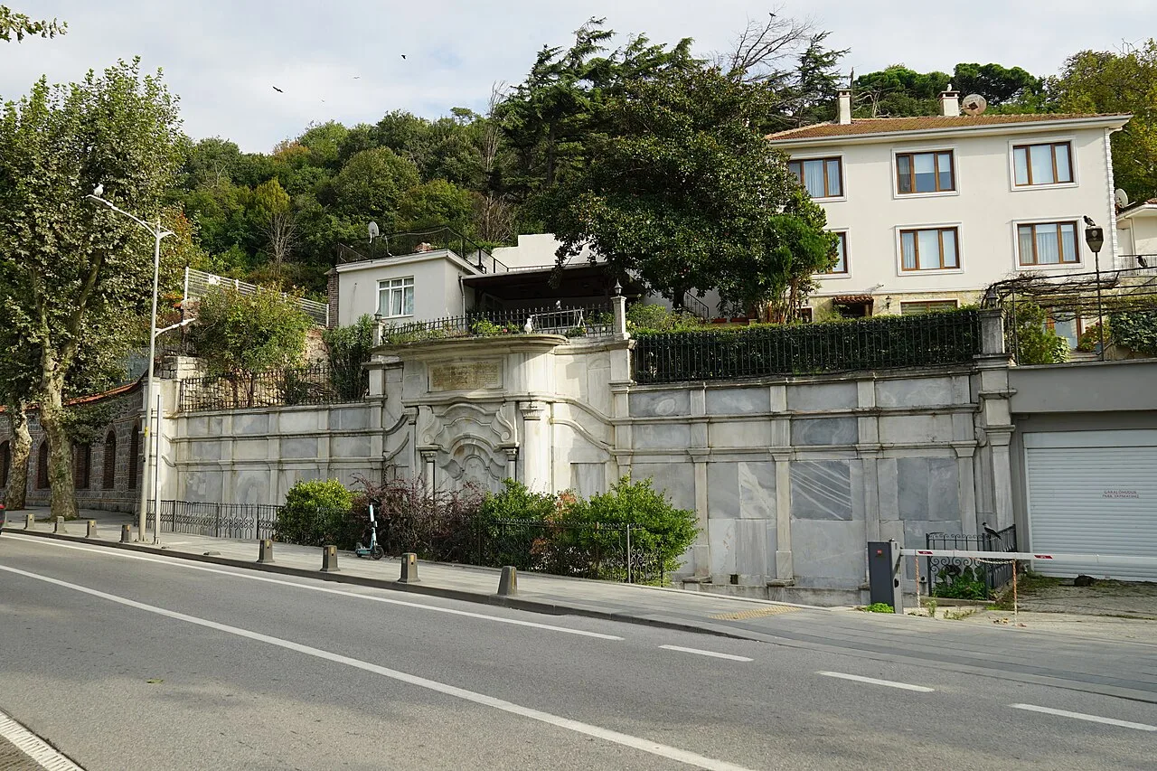 Hüseyin Avni Pasha Fountain - İstanbul