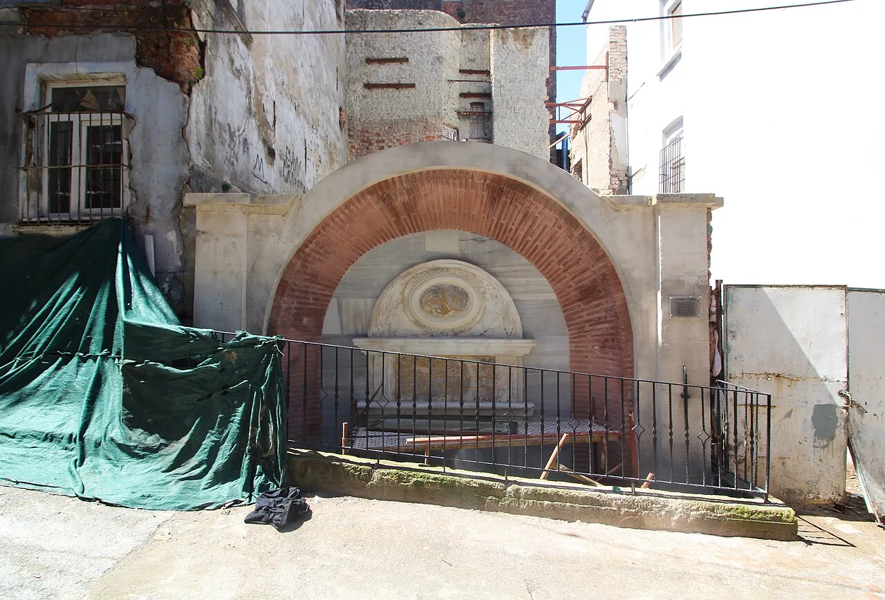 II. Mahmut Çeşmesi, Karakurum Sokak - İstanbul