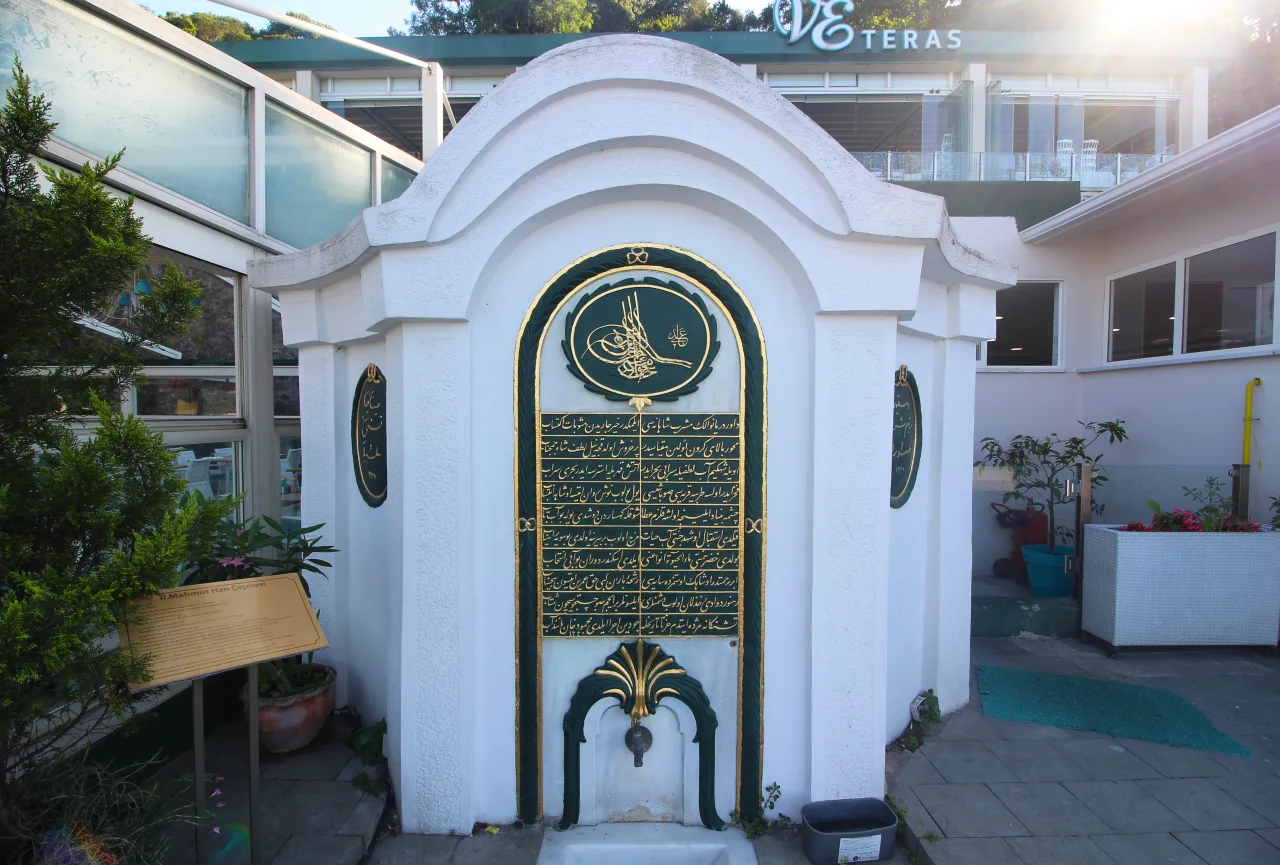 II. Mahmut Han Çeşmesi - İstanbul