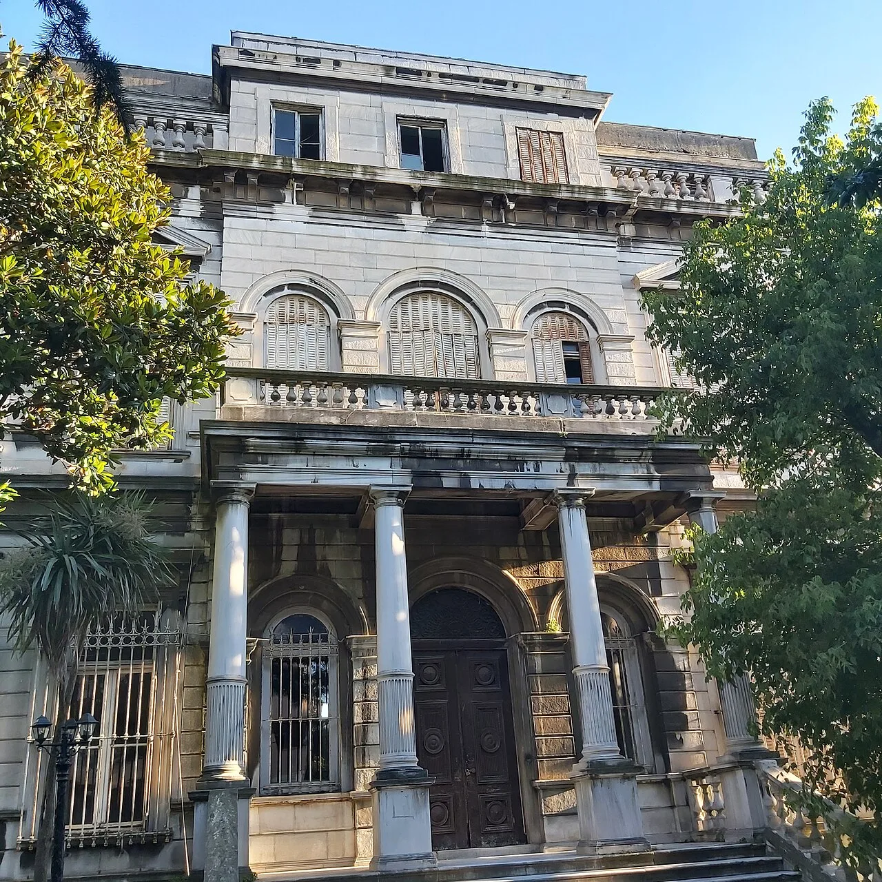 İstanbul Kadıköy Lisesi - İstanbul