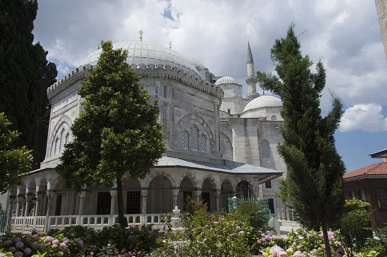Kanuni Sultan Süleyman Türbesi - İstanbul