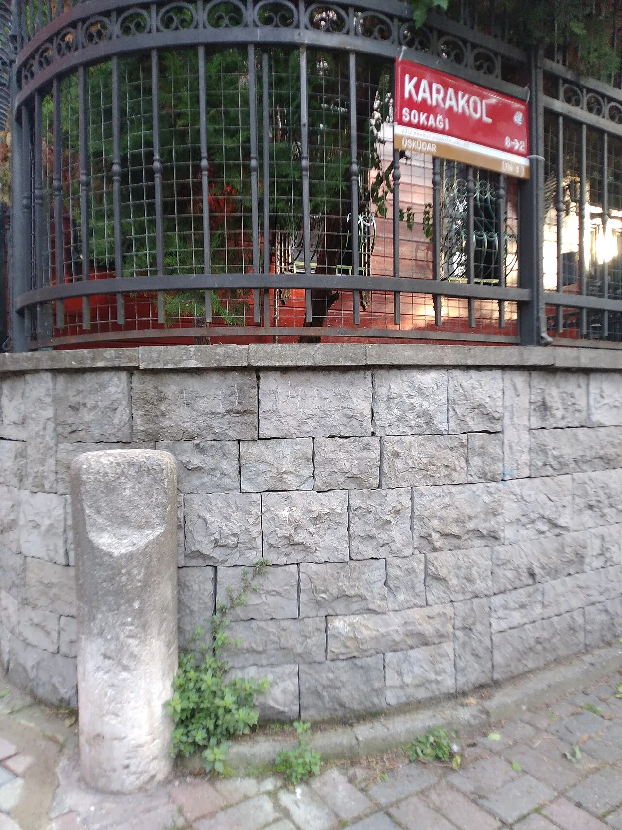Karakol Sokak Köşe Taşı, Üsküdar - İstanbul