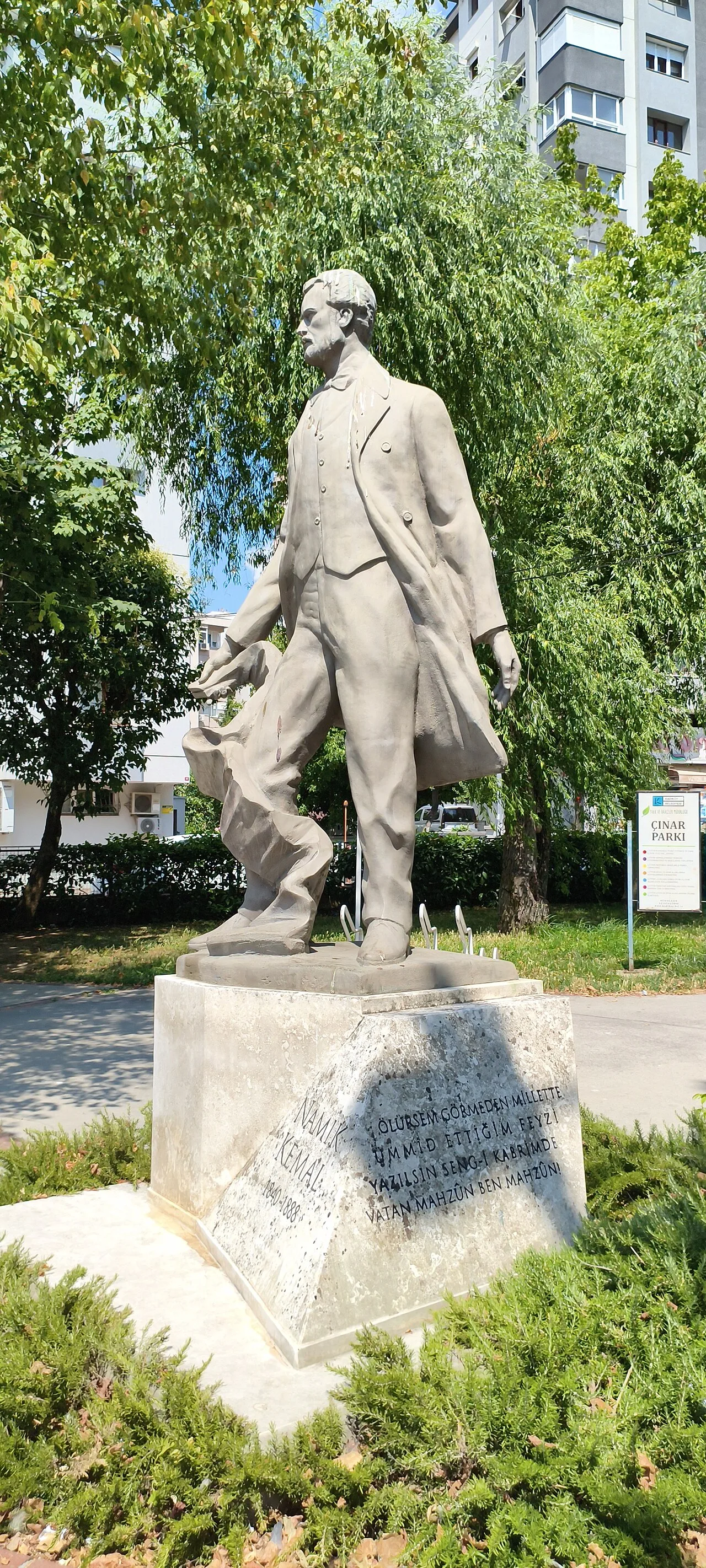 Statue of Namık Kemal (Kadıköy) - İstanbul