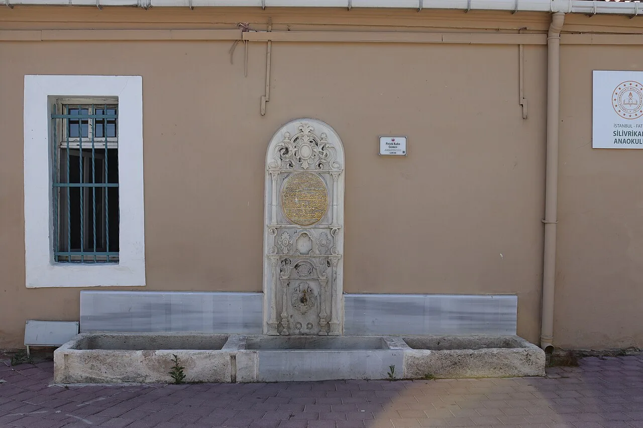 Perestû Kadın Çeşmesi - İstanbul