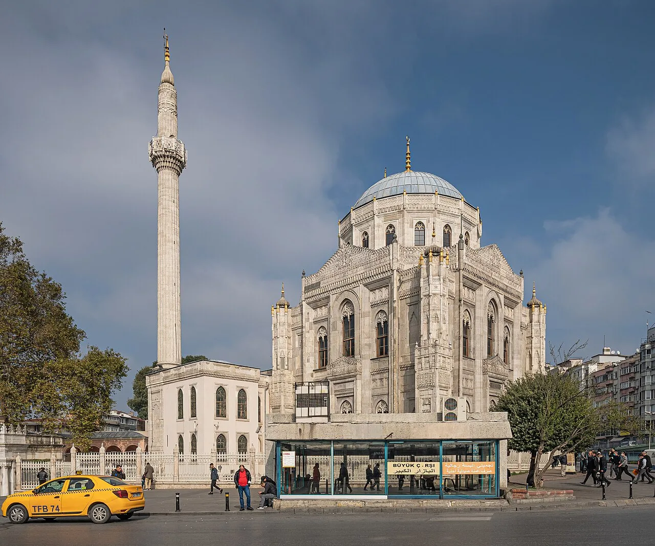 Pertevniyal Valide Sultan Camii - İstanbul