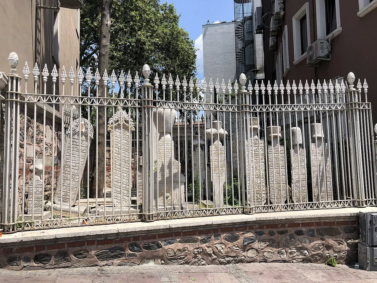 Safiye Sultanzadeler Haziresi, Beşiktaş - İstanbul