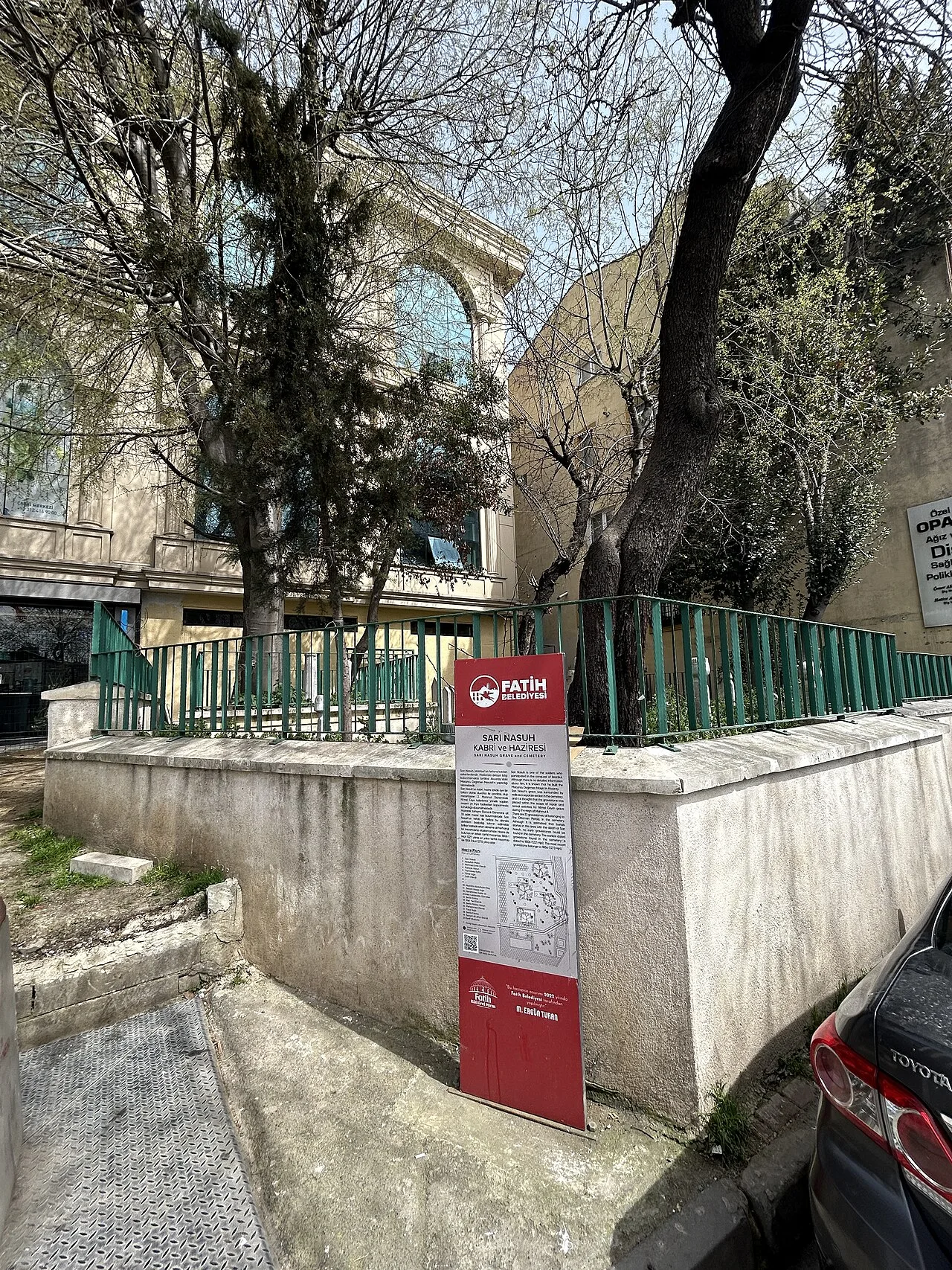 Sarı Nasuh Kabri Haziresi - İstanbul