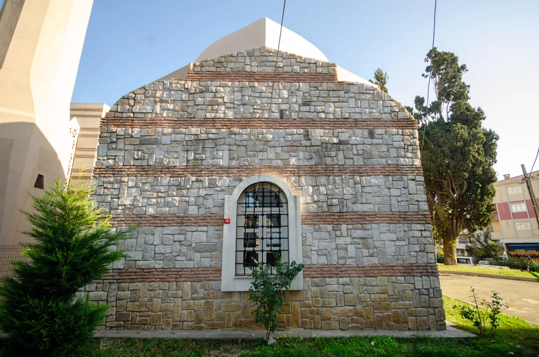 Sarıgazi Türbesi - İstanbul