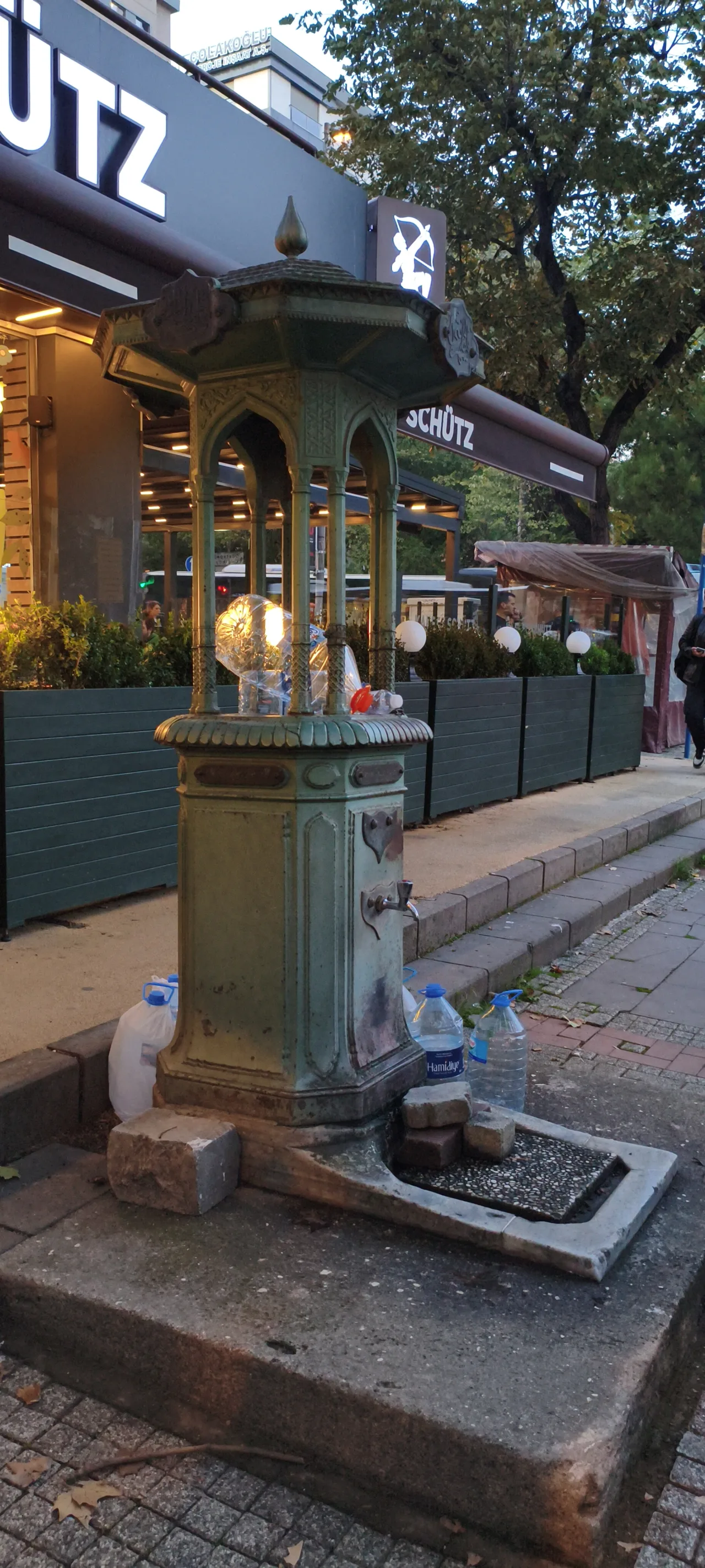 Şehremaneti Çeşmesi - İstanbul